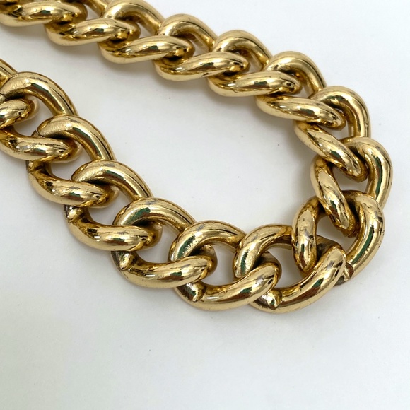 Bordeaux Satin Gold Chain Strap Evening Bag - Picture 3 of 9